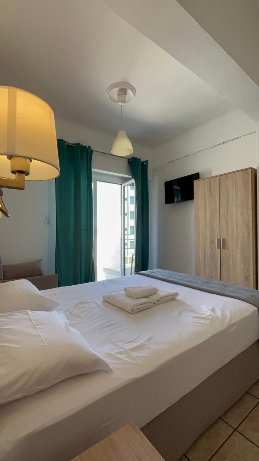 Hotel Ionion Piræus Eksteriør billede