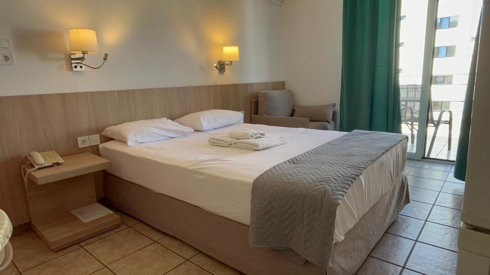 Hotel Ionion Piræus Eksteriør billede