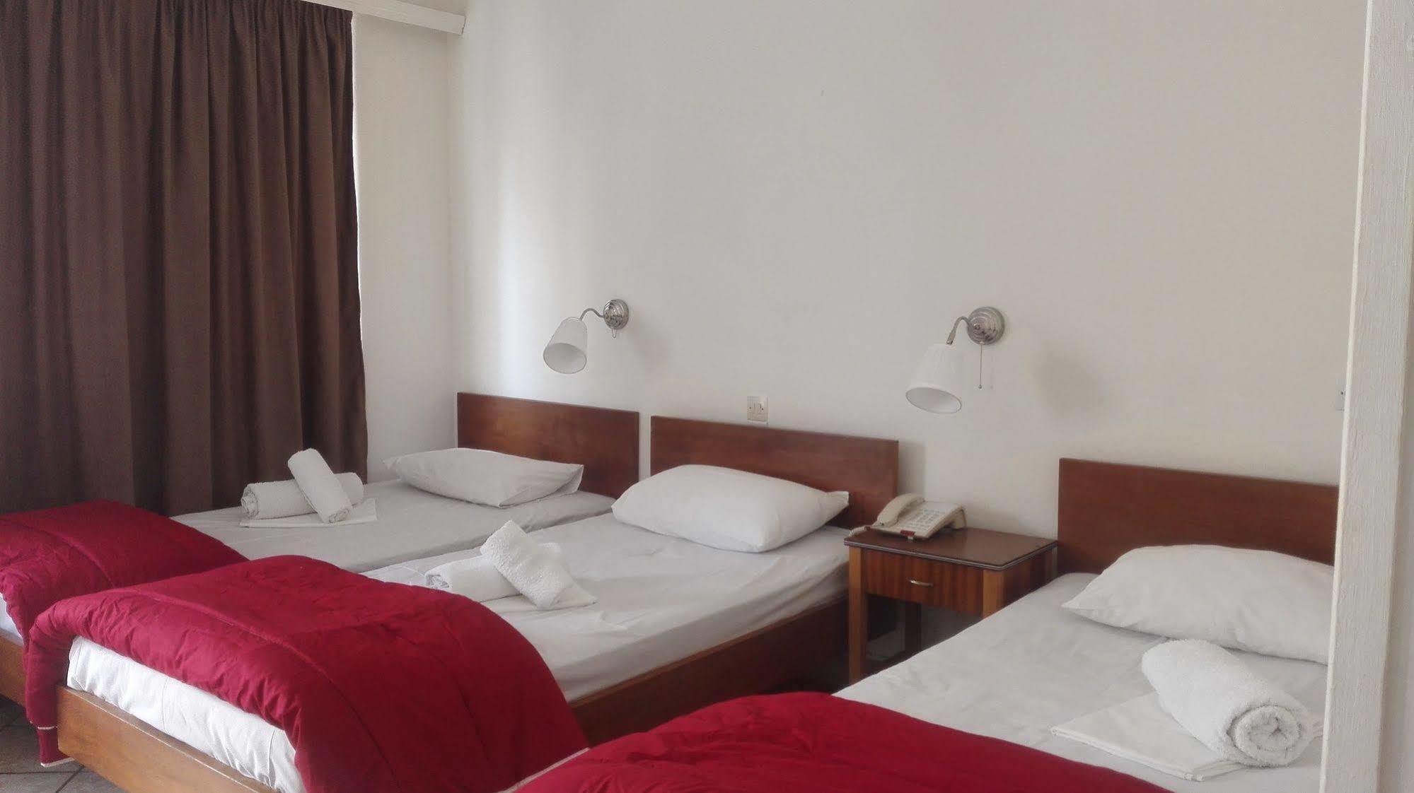 Hotel Ionion Piræus Eksteriør billede
