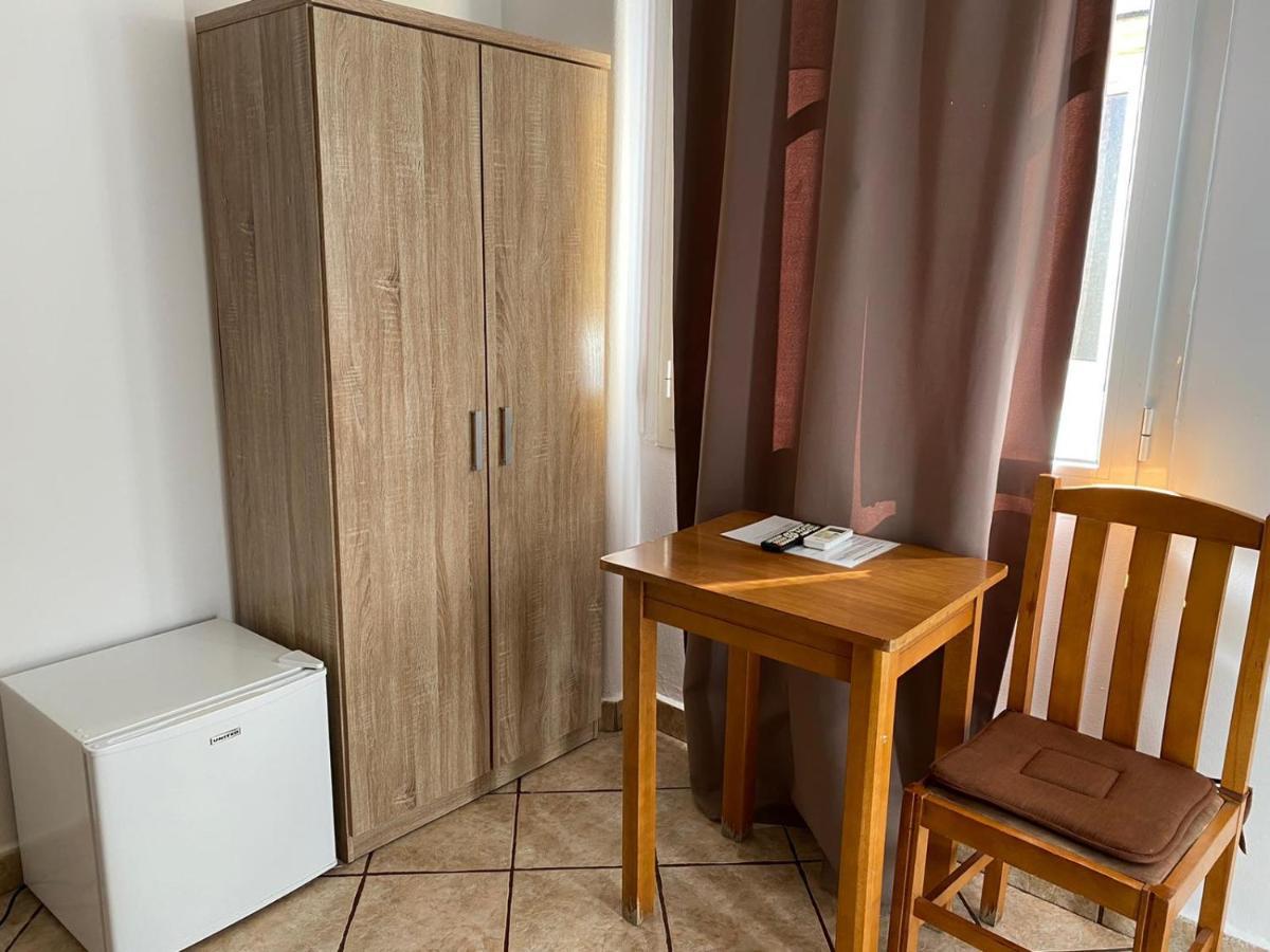 Hotel Ionion Piræus Eksteriør billede
